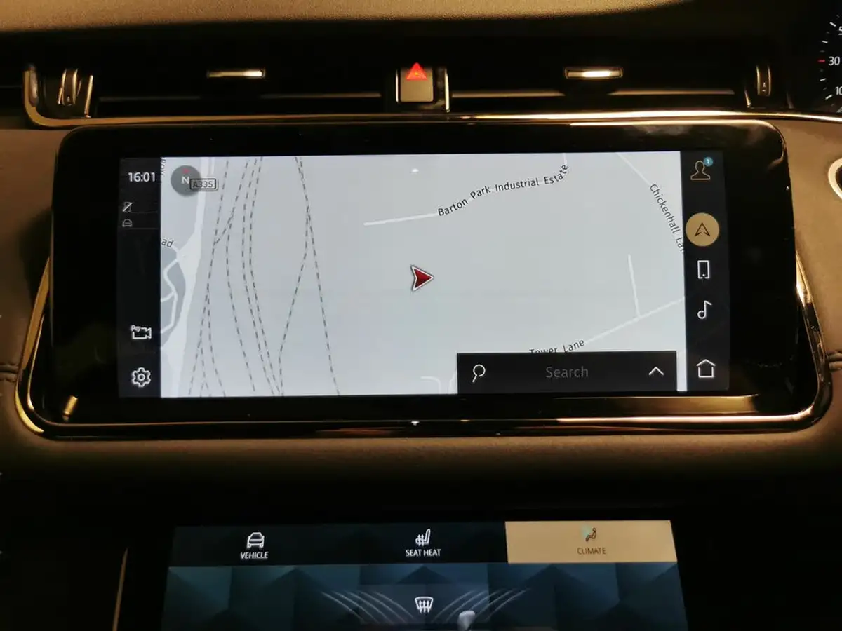 2022-land-rover-range-rover-evoque-15-p300e-r-dynamic-se-big-8