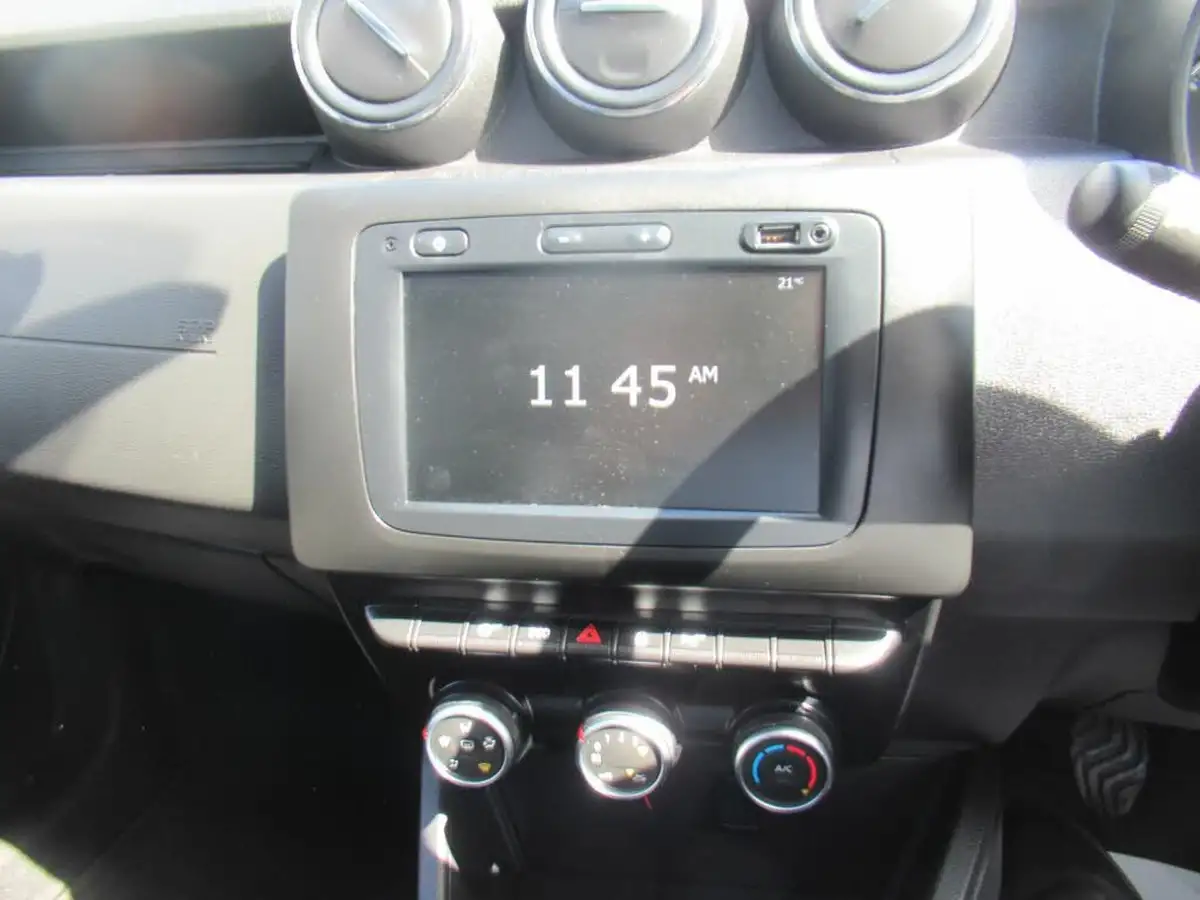 2021-dacia-duster-15dci-comfort-115bhp-blue-station-wagon-5d-big-17