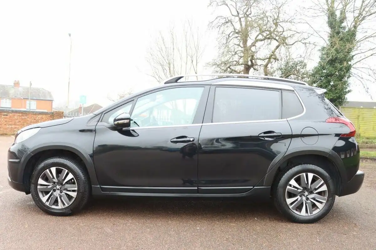 2017-peugeot-2008-suv-12-puretech-allure-82bhp-big-5