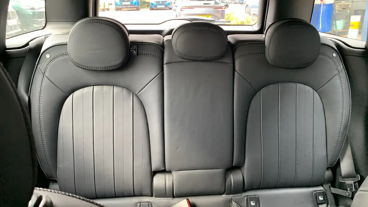 2022-mini-countryman-20-cooper-s-exclusive-all4-auto-big-24