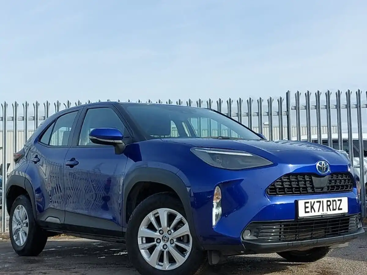 2021-toyota-yaris-cross-15-vvt-i-icon-big-0