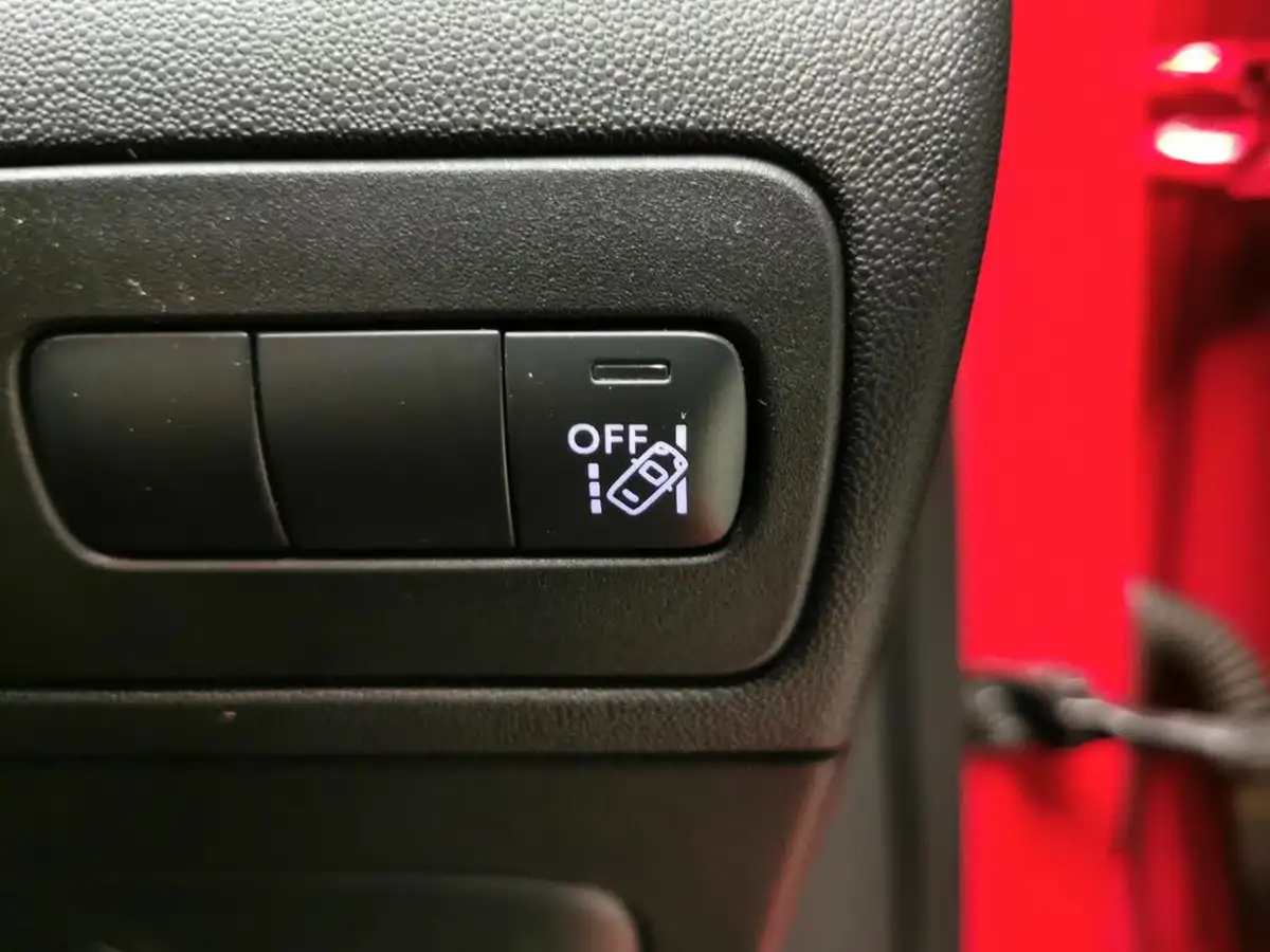 2018-citroen-c3-aircross-16bluehdi-flair-100ps-big-19