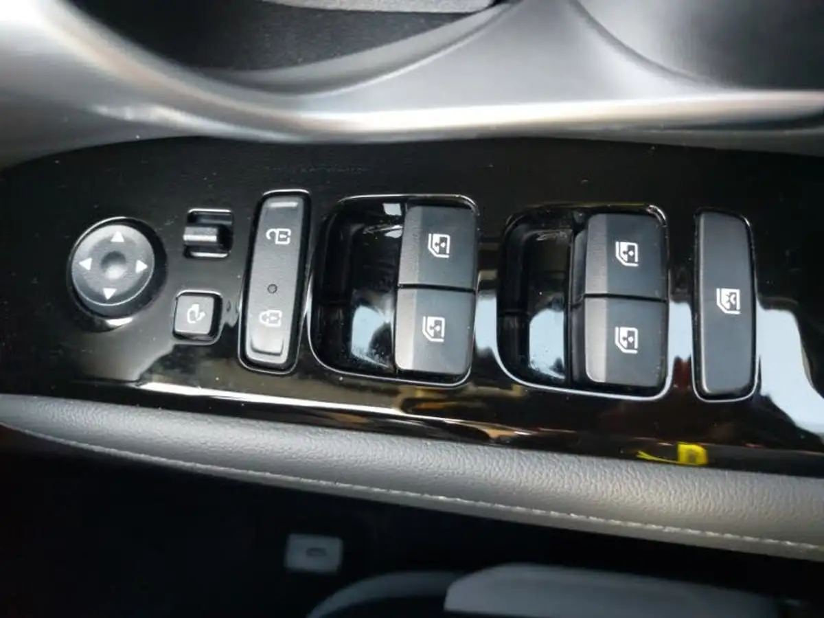2023-hyundai-tucson-16-t-gdi-premium-230ps-hybrid-auto-big-12