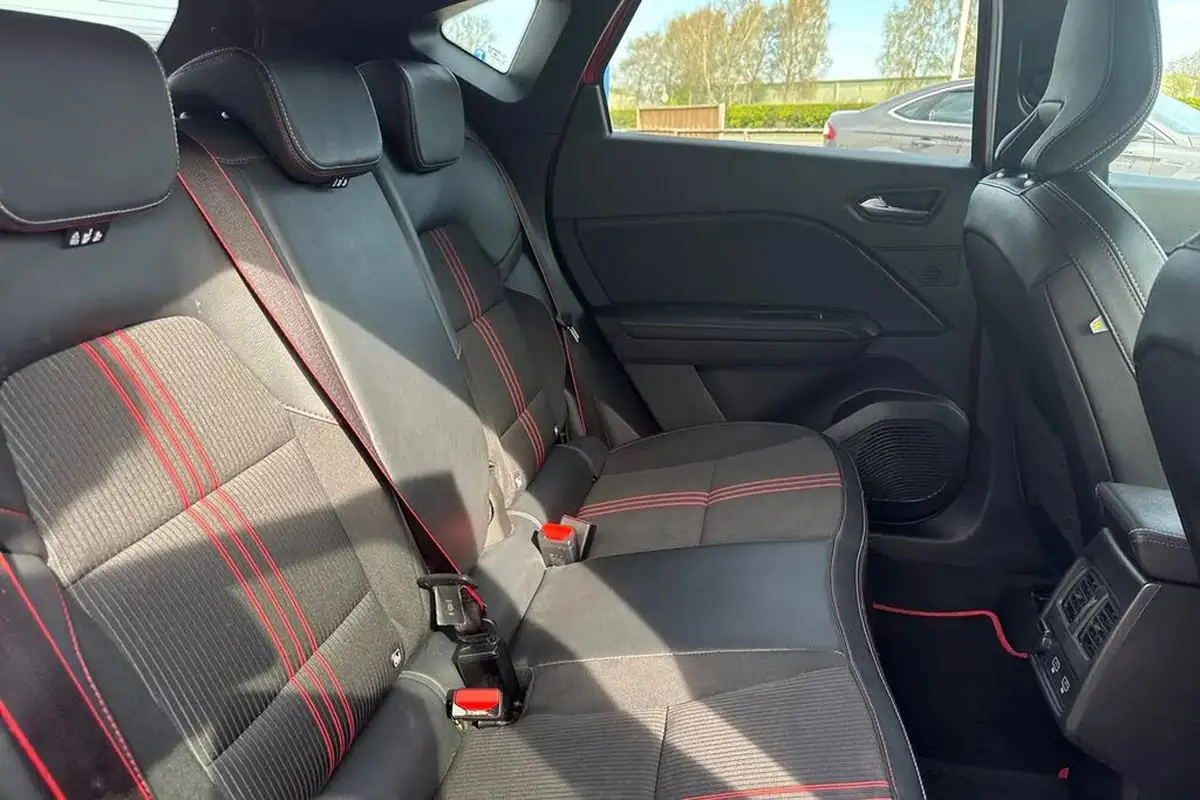 2022-renault-captur-16-rs-line-145ps-rs-line-e-tech-hybrid-big-17