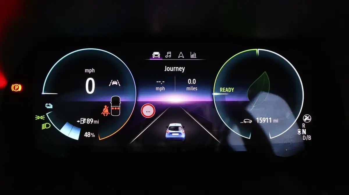 2022-renault-zoe-e-gt-line-big-10