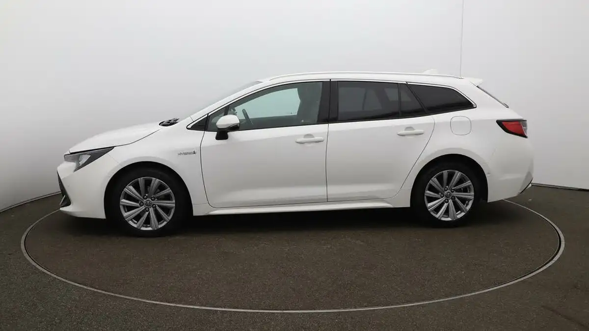 2021-toyota-corolla-18-vvt-i-design-trk-hatchback-5d-big-4