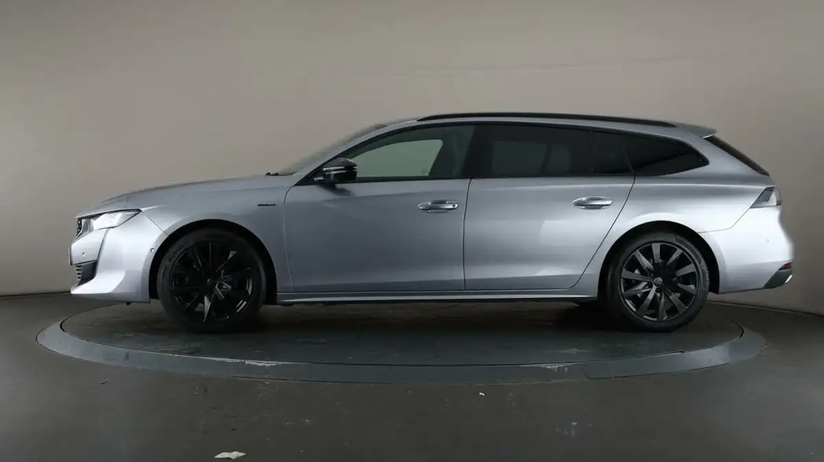 2021-peugeot-508-12-puretech-gt-big-31
