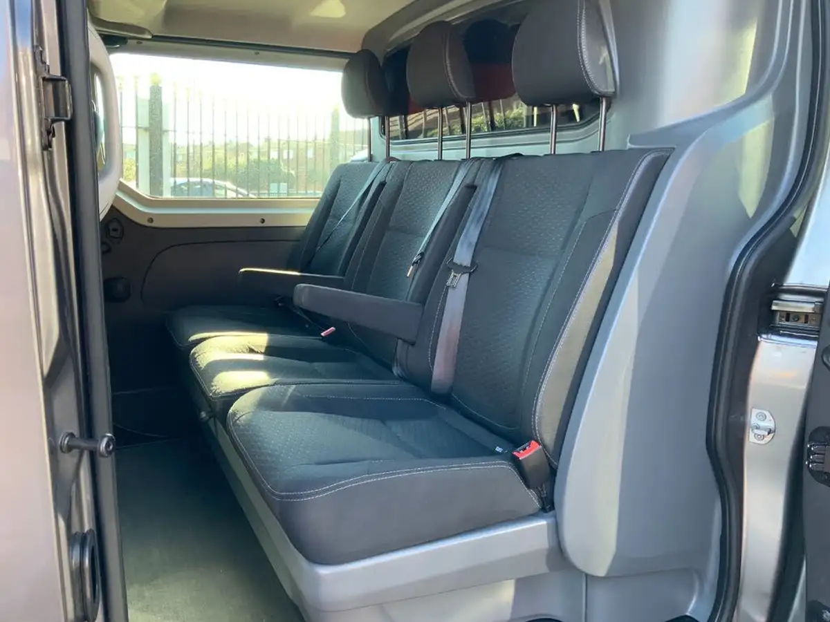 2019-vauxhall-vivaro-16cdti-sportive-2900-l2h1-145pseu6-biturbo-ss-panel-big-8