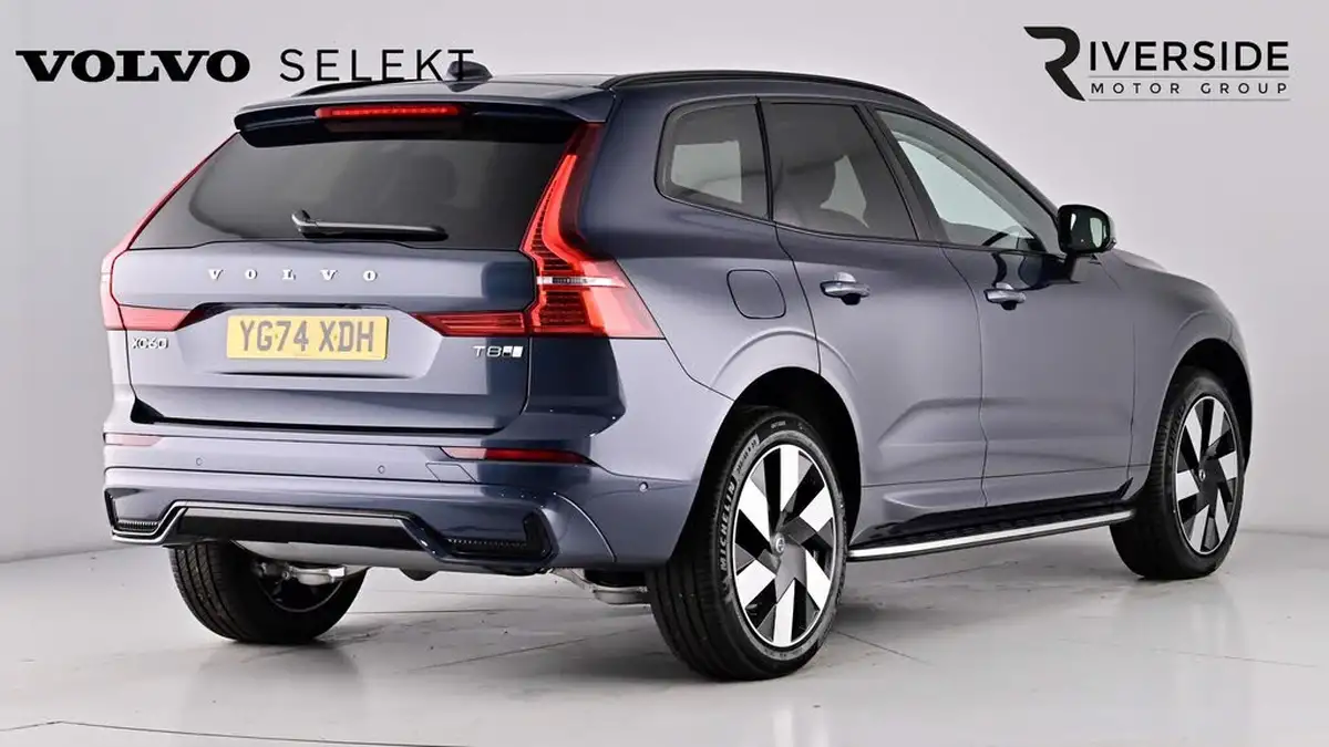 2024-volvo-xc60-20-t8-ultimate-dark-big-5
