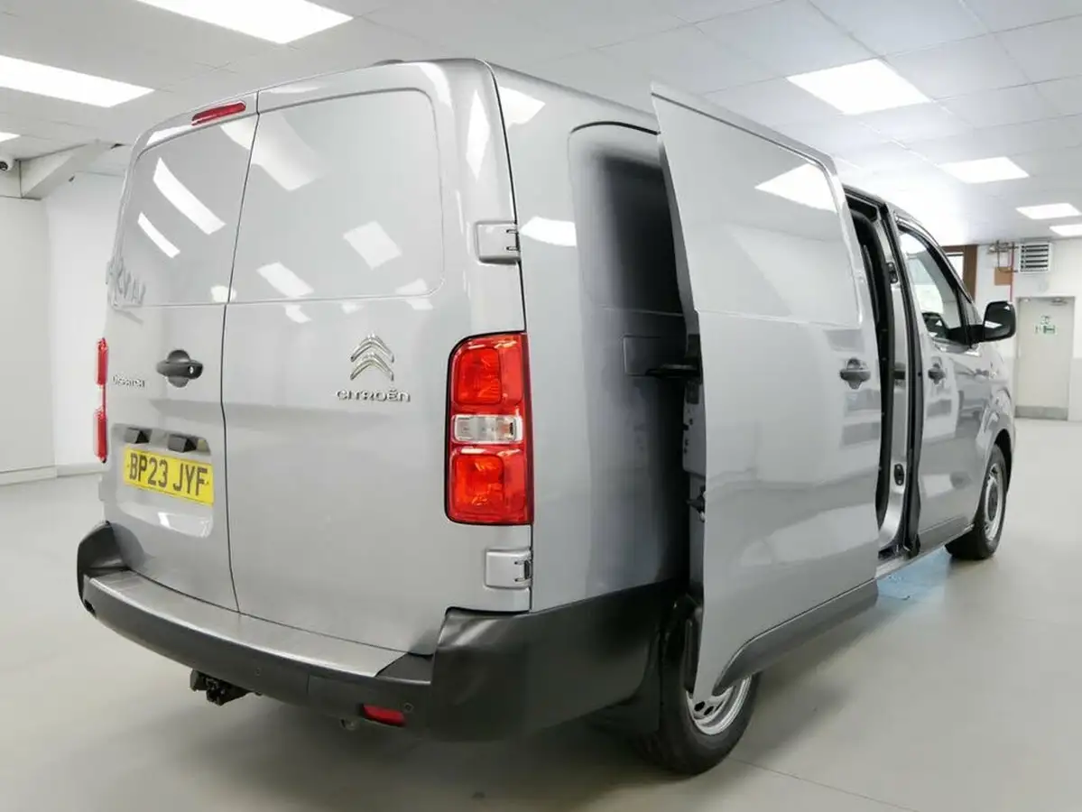 2023-citroen-dispatch-20bluehdi-enterprise-edition-xl-145pseu6d-1400-panel-big-23