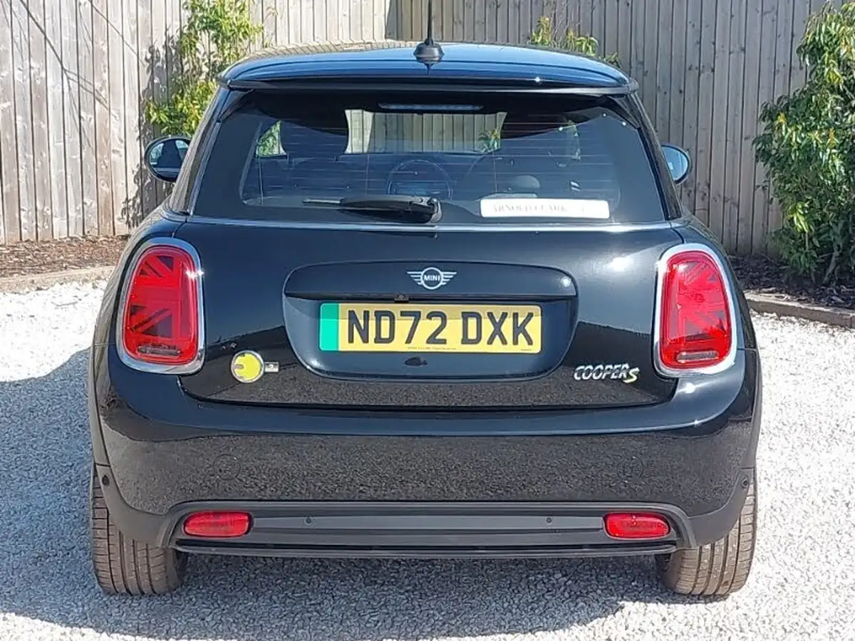 2023-mini-cooper-e-cooper-s-2-big-14