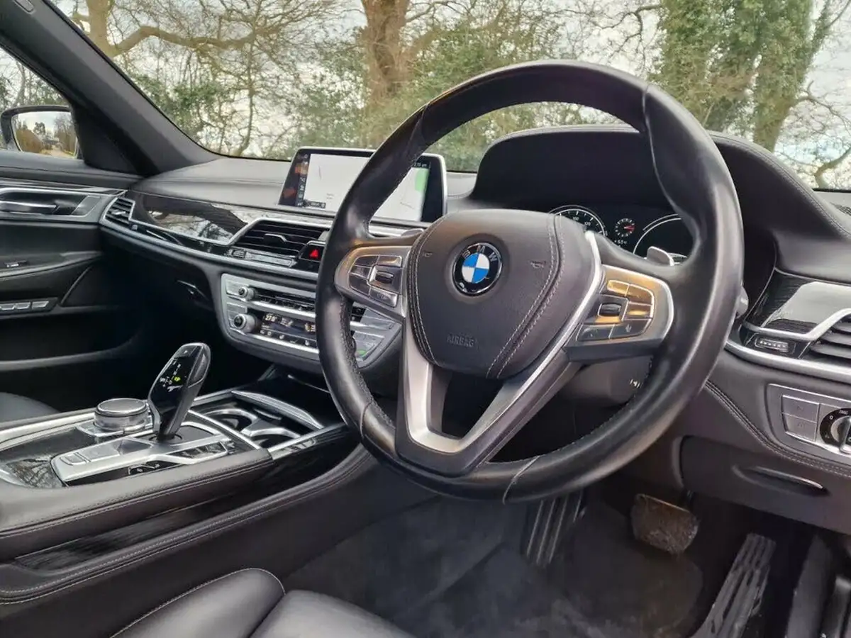 2017-bmw-7-series-30td-730d-m-sport-xdrive-big-24