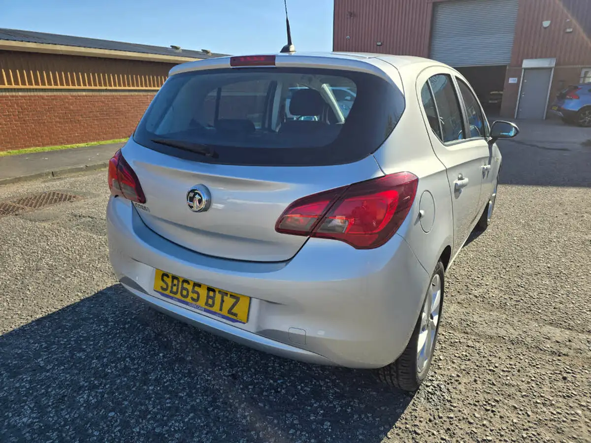 2015-vauxhall-corsa-14-excite-ac-90ps-ecoflex-5d-1398cc-big-35
