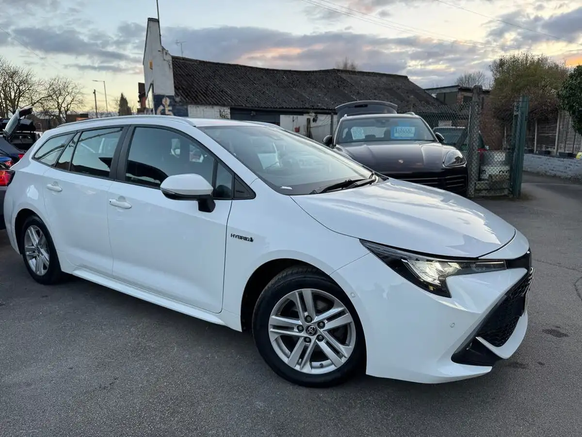 2021-toyota-corolla-18-vvt-i-icon-tech-spare-wheel-touring-sports-5d-big-0
