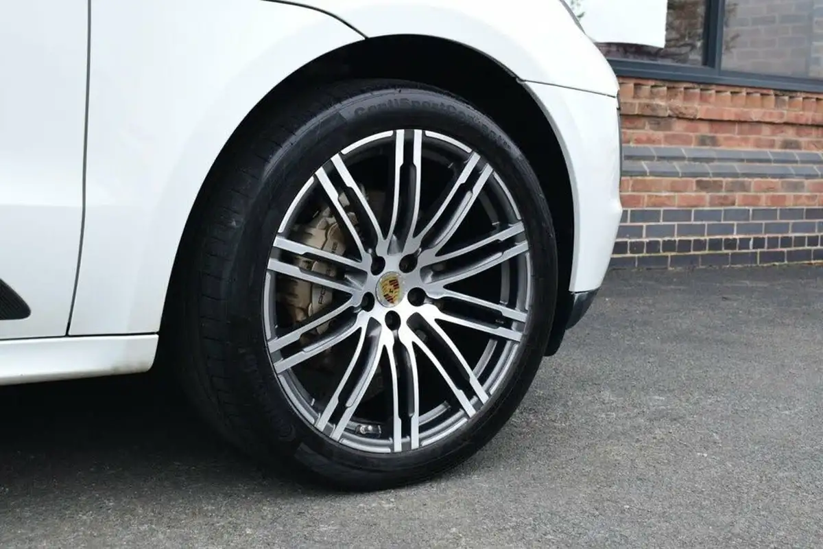 2014-porsche-macan-30td-s-big-61