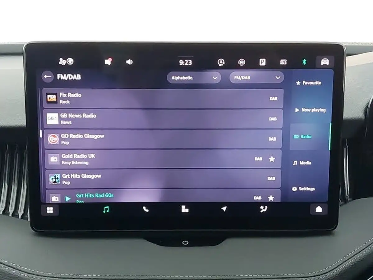 2024-skoda-superb-20tdi-se-l-150ps-scr-estate-dsg-big-13