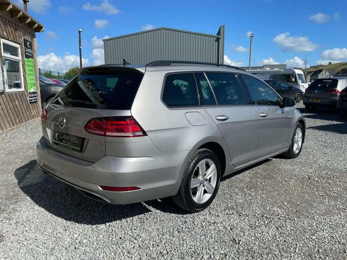 2017-volkswagen-golf-16tdi-se-nav-ss-estate-5d-big-4