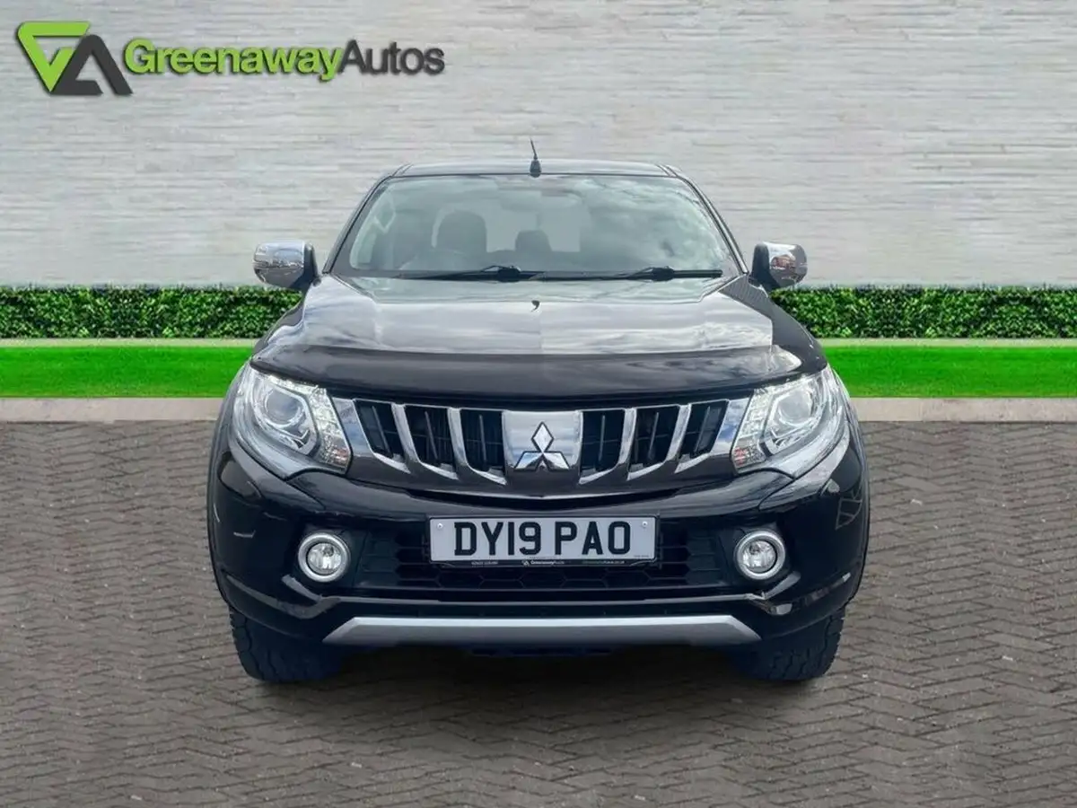 2019-mitsubishi-l200-24di-d-warrior-eu6b-auto-big-2