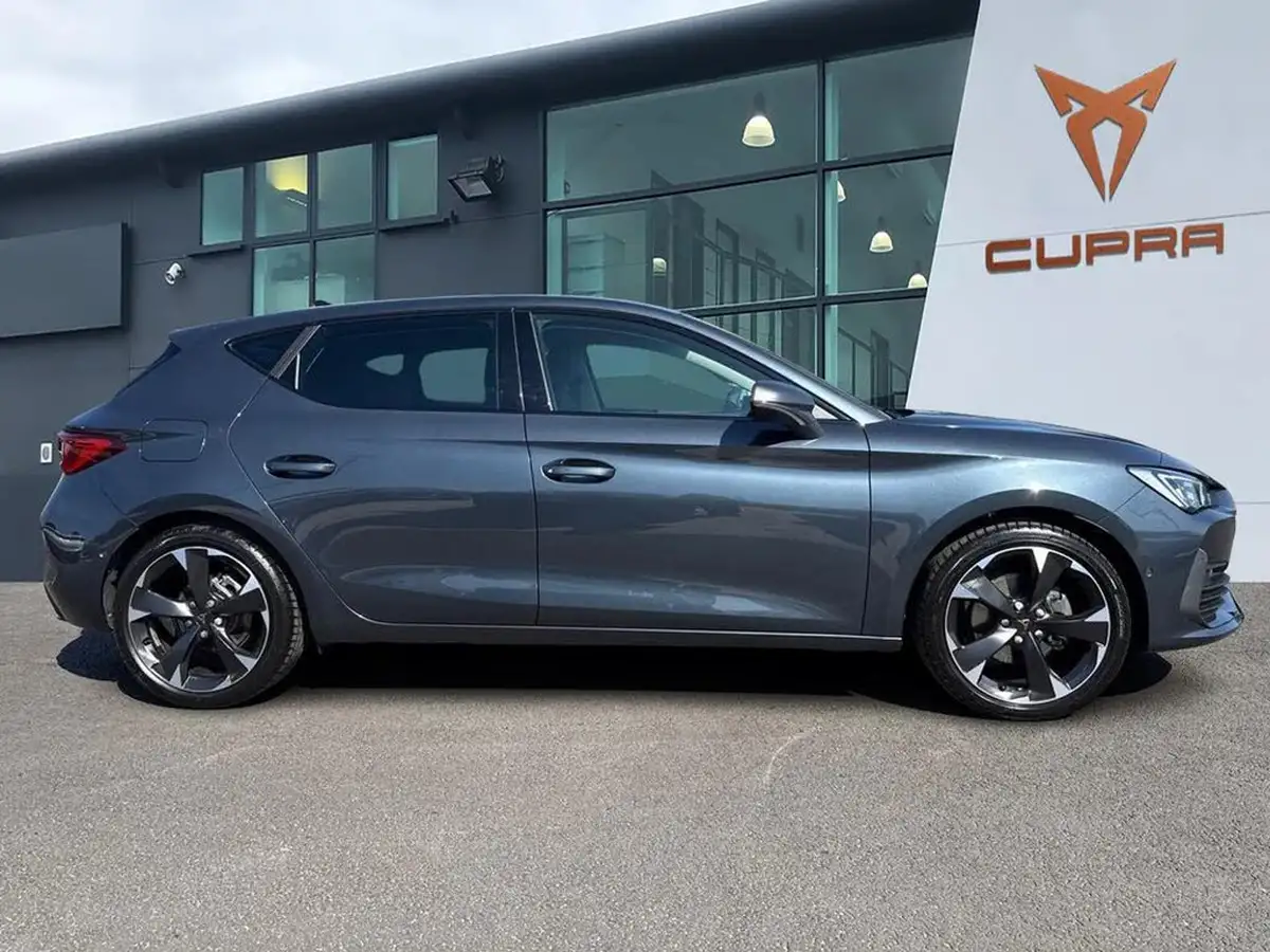 2024-cupra-leon-nf-15-etsi-v1-hatchback-big-2