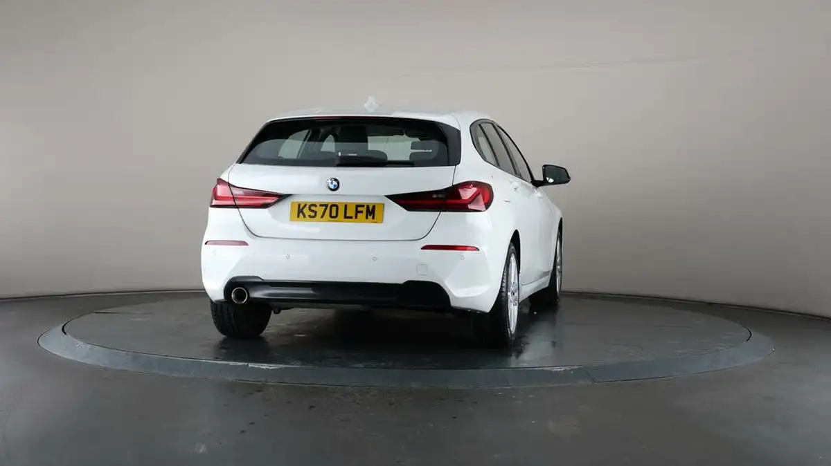 2020-bmw-1-series-15td-116d-sport-big-62