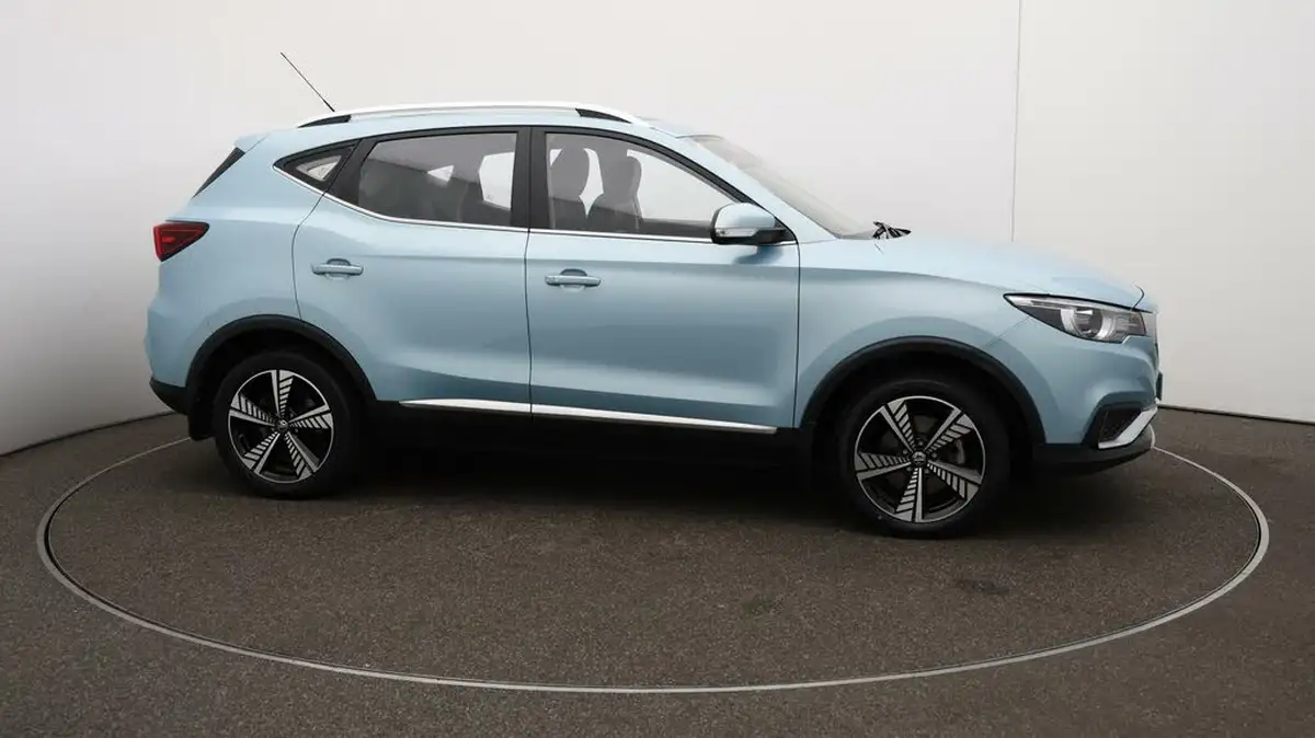 2020-mg-zs-suv-e-exclusive-ev-big-42