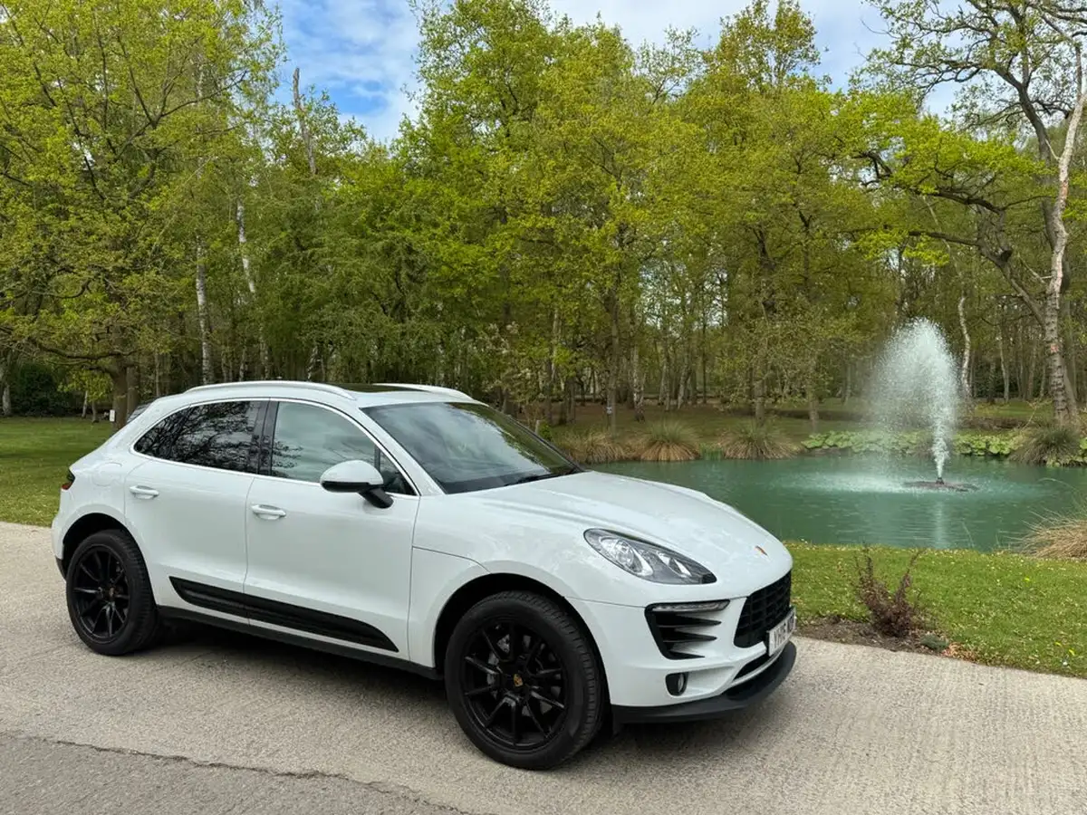2016-porsche-macan-30td-s-big-0