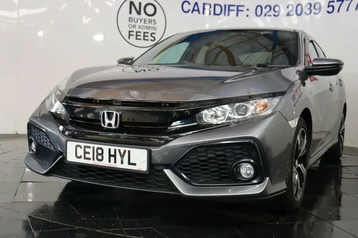 2018-honda-civic-16-i-dtec-sr-hatchback-5d-big-13