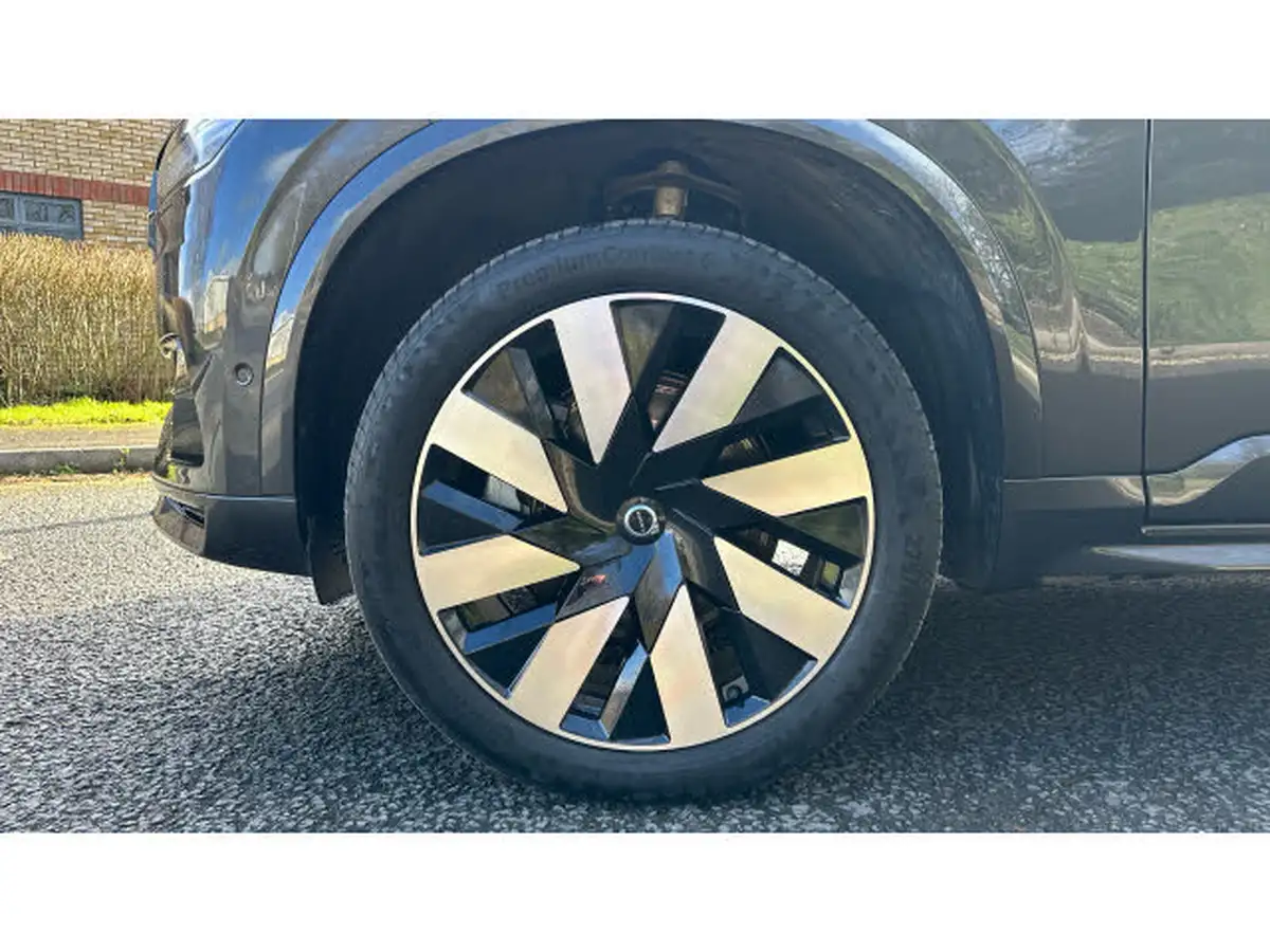 2024-volvo-xc90-20-t8-plus-big-15