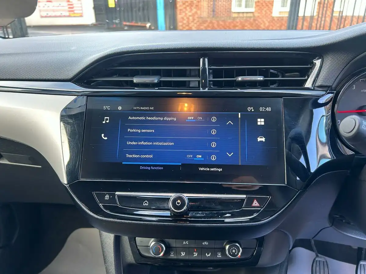 2024-vauxhall-corsa-12i-design-big-37