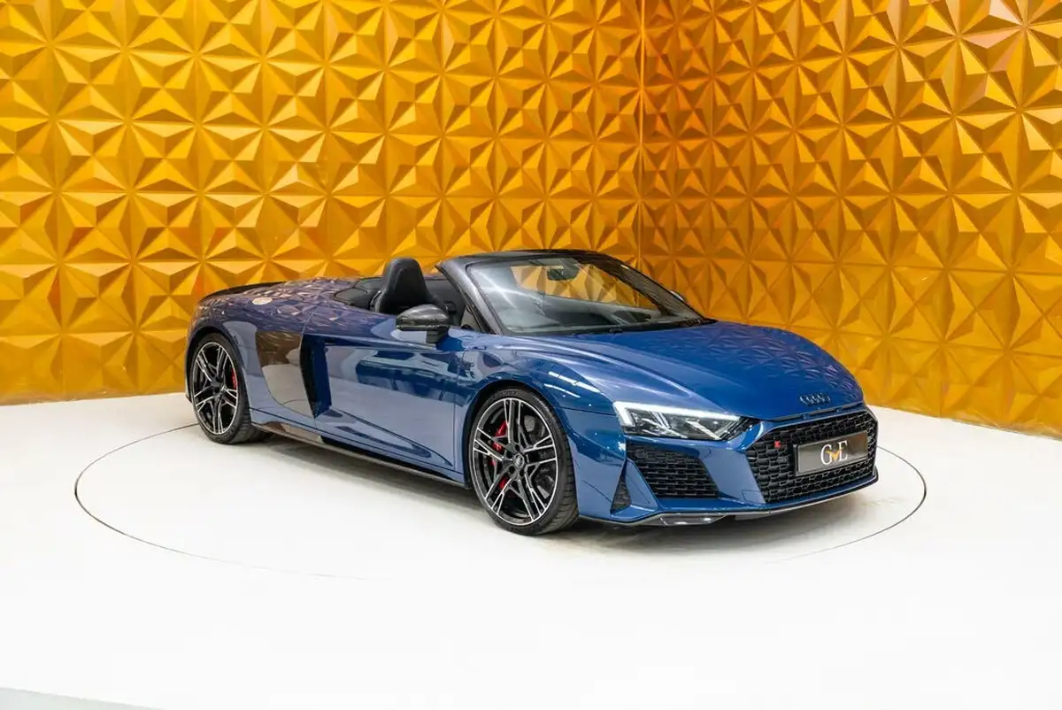 2020-audi-r8-52-fsi-v10-performance-carbon-black-spyder-big-23