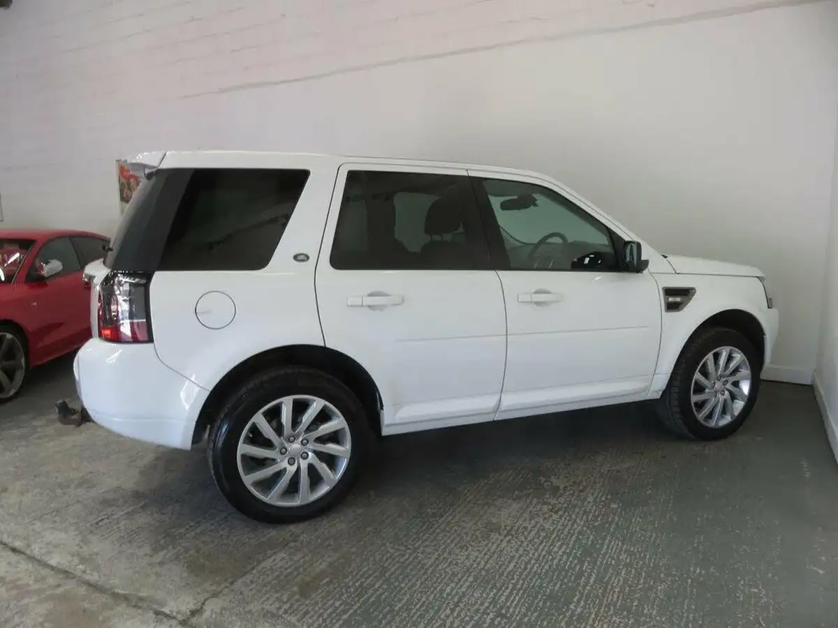 2014-land-rover-freelander-2-22td4-se-tech-big-7