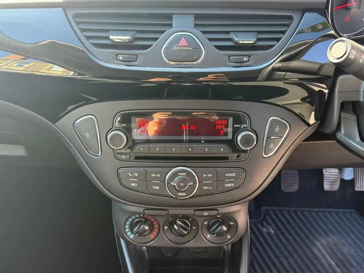 2016-vauxhall-corsa-14i-sting-75ps-3d-big-17