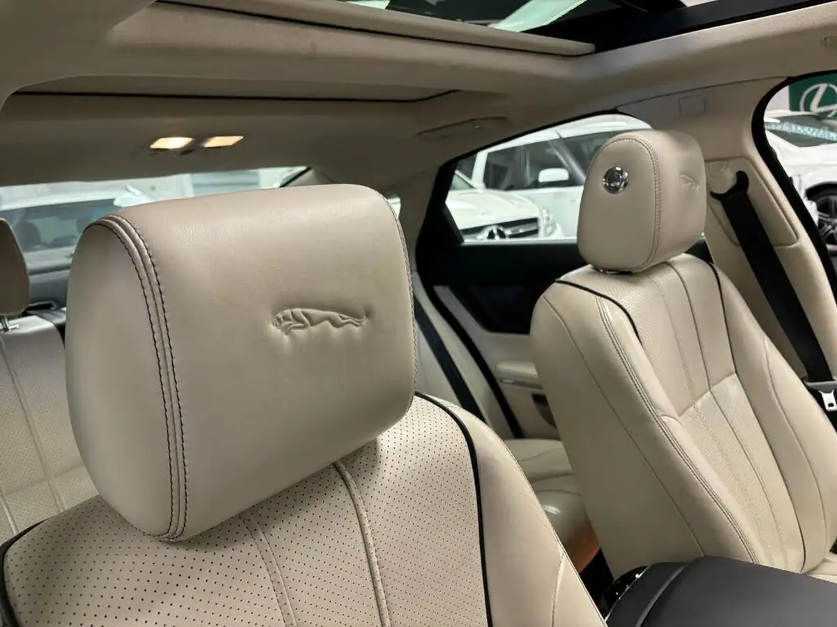 2014-jaguar-xj-series-30td-xj-portfolio-swb-auto-big-19
