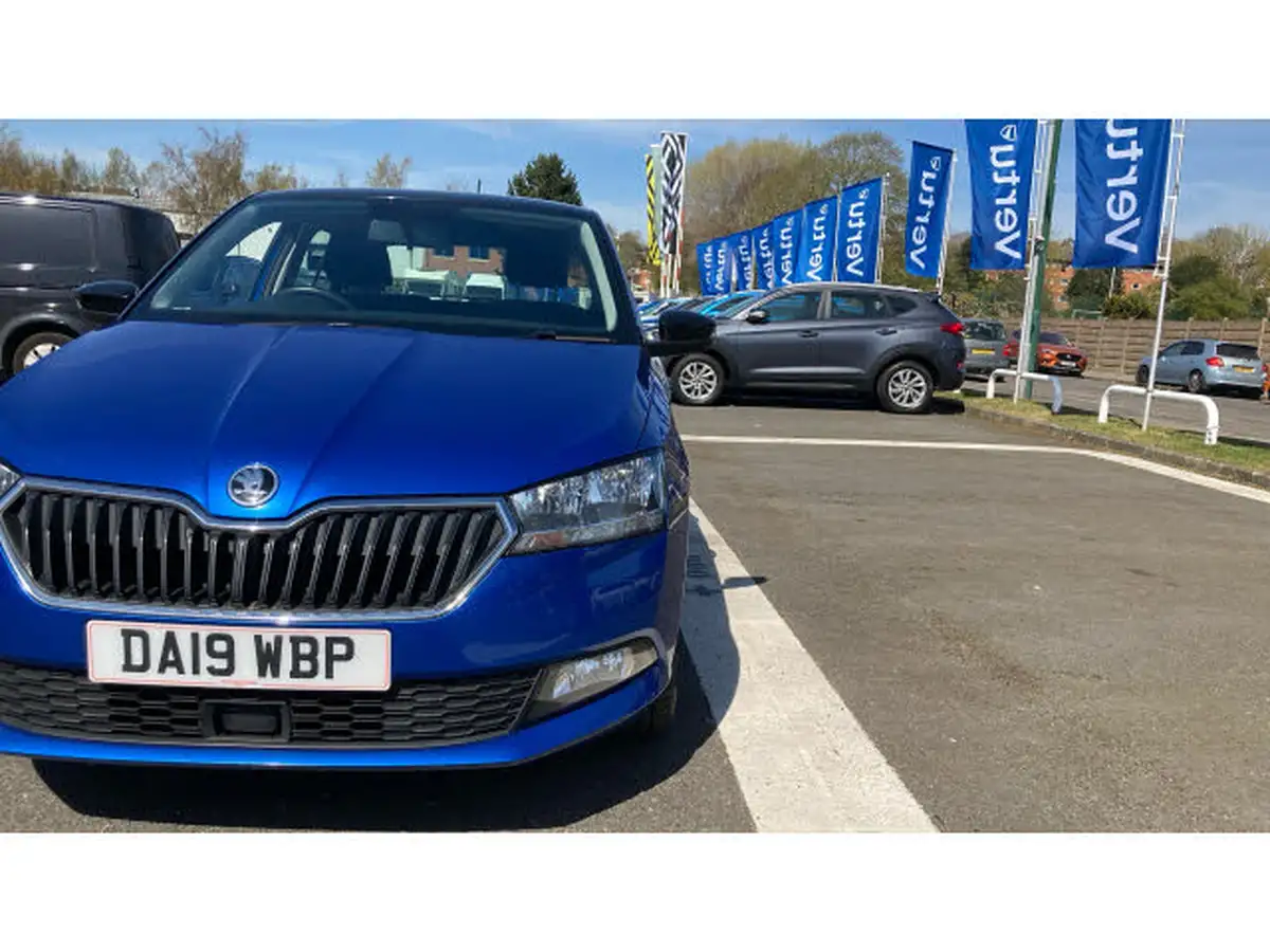 2019-skoda-fabia-10-tsi-colour-edition-big-20