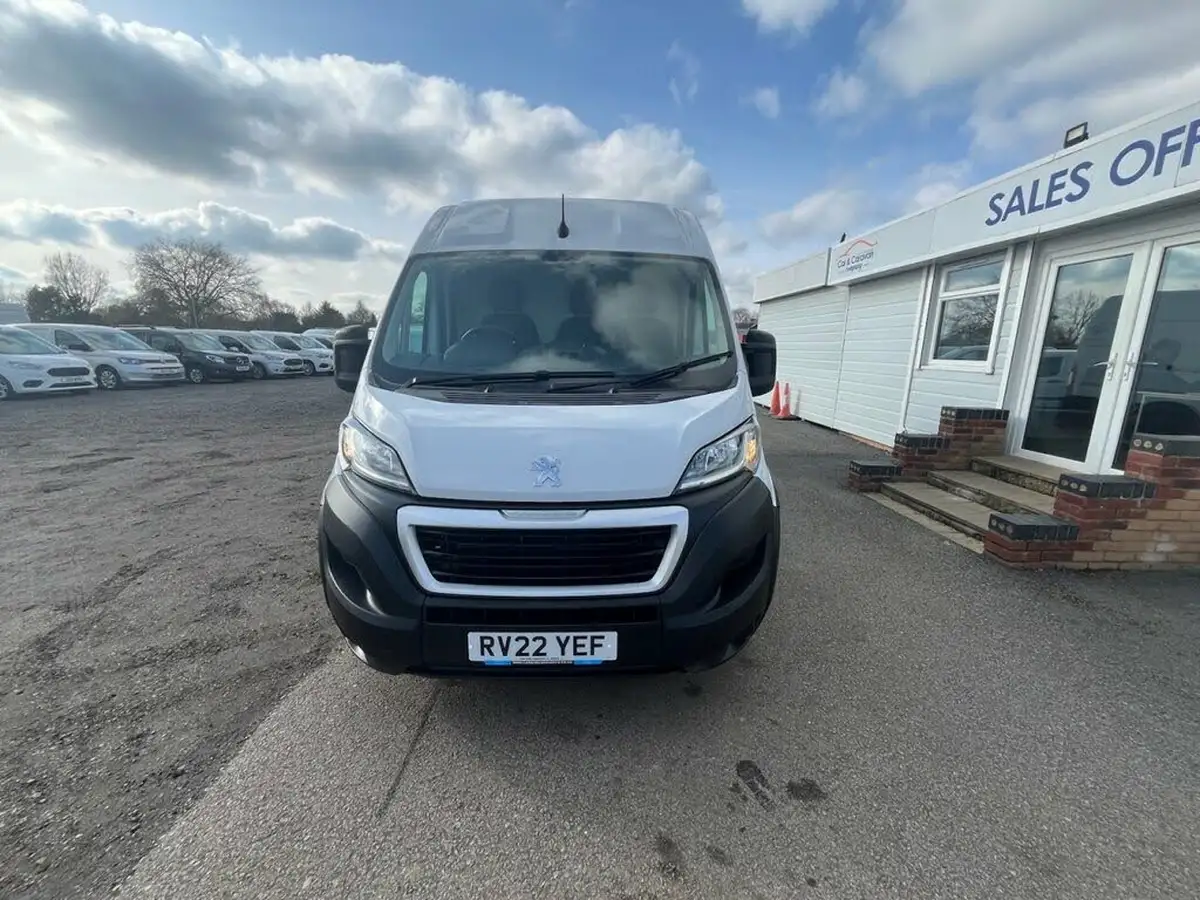 2022-peugeot-boxer-22-bluehdi-professional-435-l4-h2-big-2