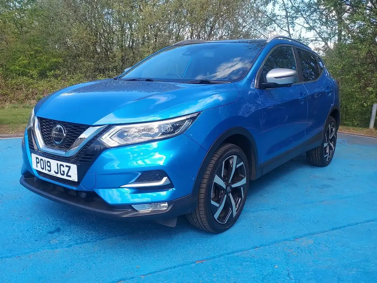 2019-nissan-qashqai-13-dig-t-tekna-160ps-big-2