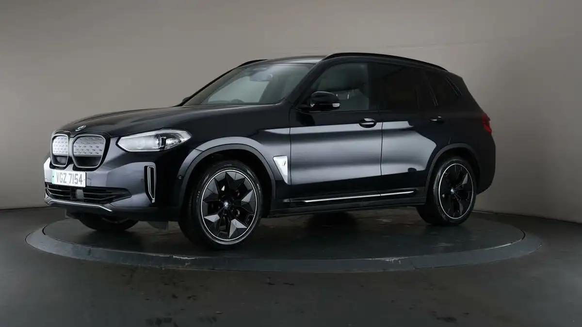 2021-bmw-ix3-e-premier-edition-big-3