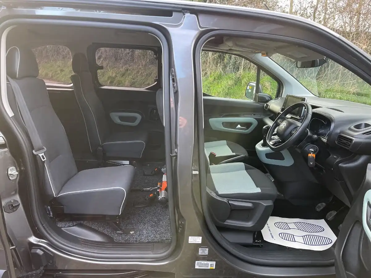 2020-citroen-berlingo-15bluehdi-feel-m-size-100ps-big-12