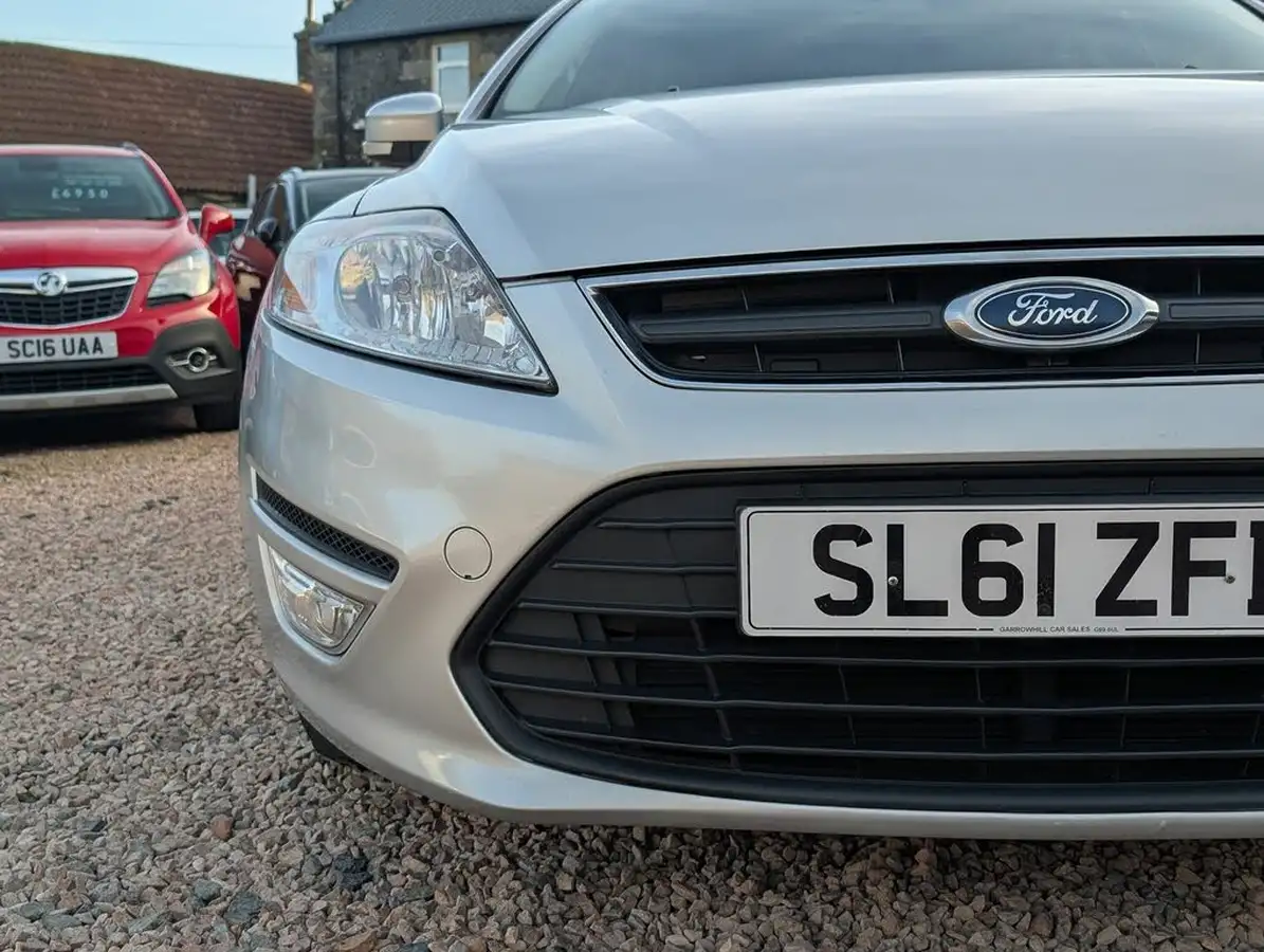 2011-ford-mondeo-big-3
