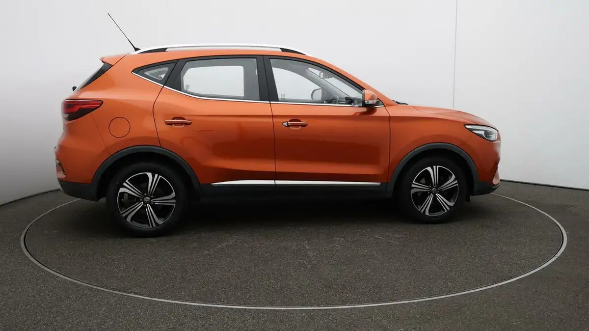 2022-mg-zs-suv-10t-gdi-excite-big-8
