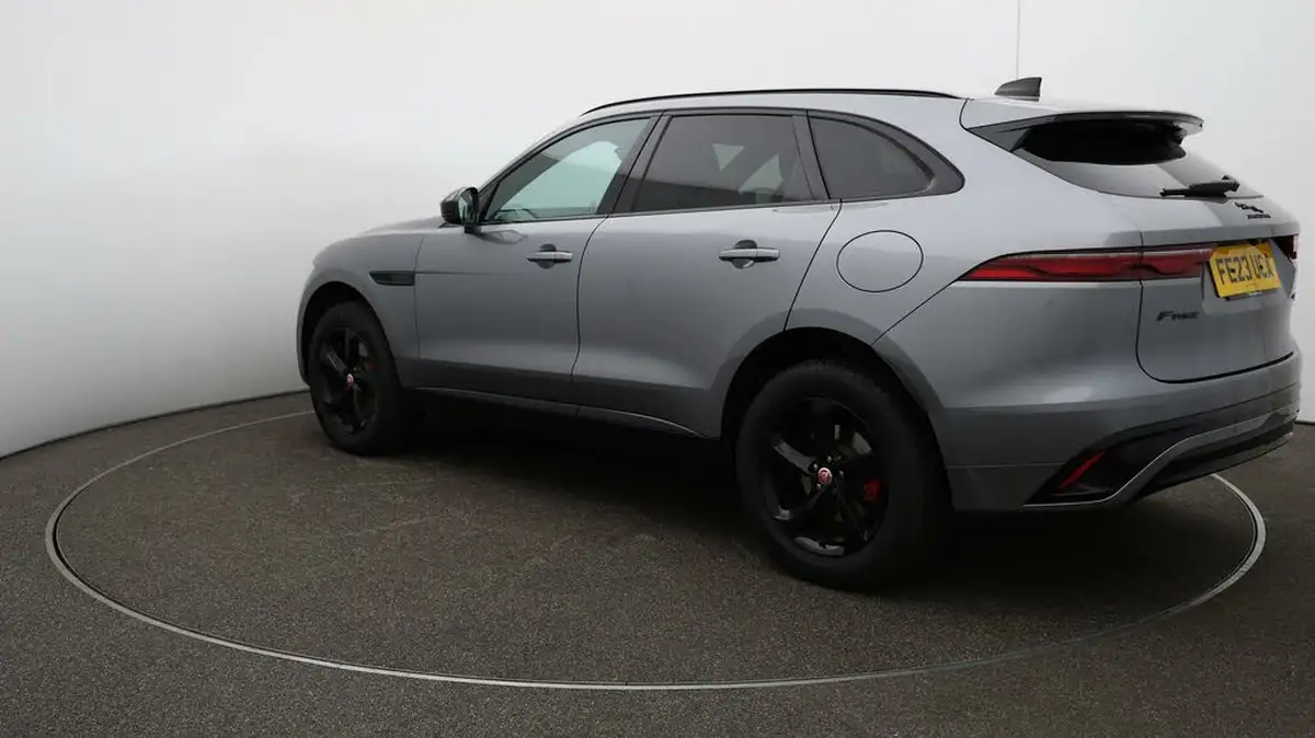 2023-jaguar-f-pace-20-p250-r-dynamic-black-big-59