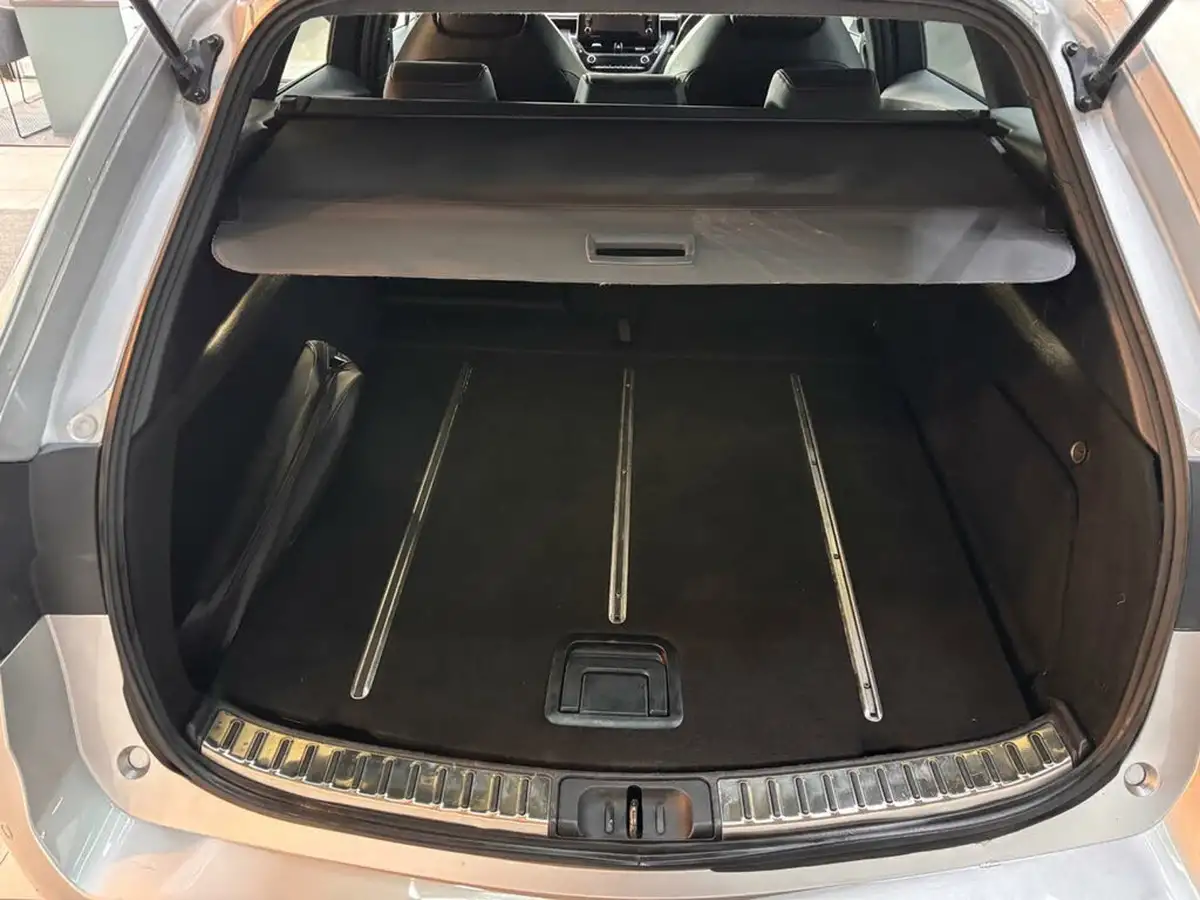 2019-toyota-corolla-20-vvt-i-excel-spare-wheel-touring-sports-big-33