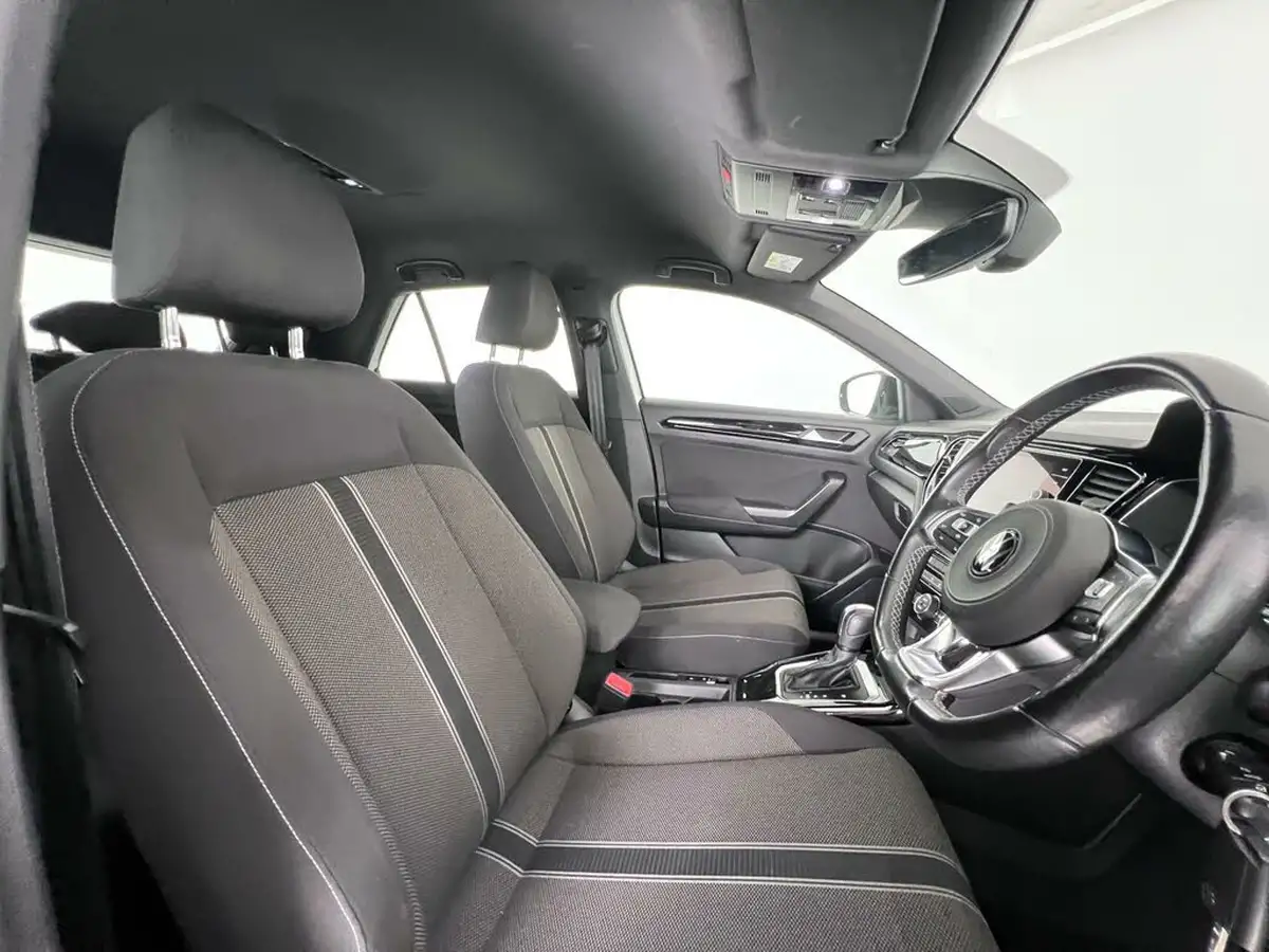 2021-volkswagen-t-roc-15-tsi-black-edition-dsg-big-10