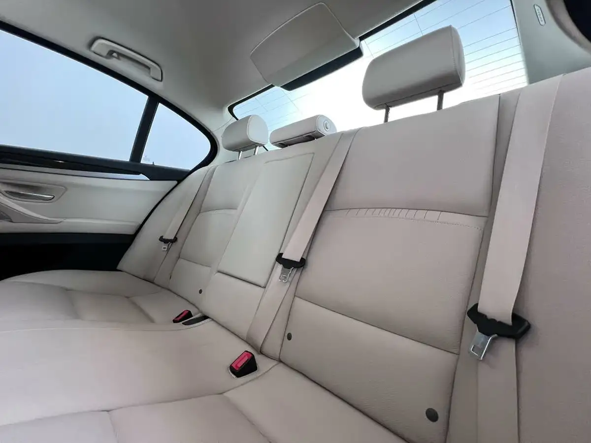 2016-bmw-5-series-20td-520d-luxury-saloon-4d-auto-big-10
