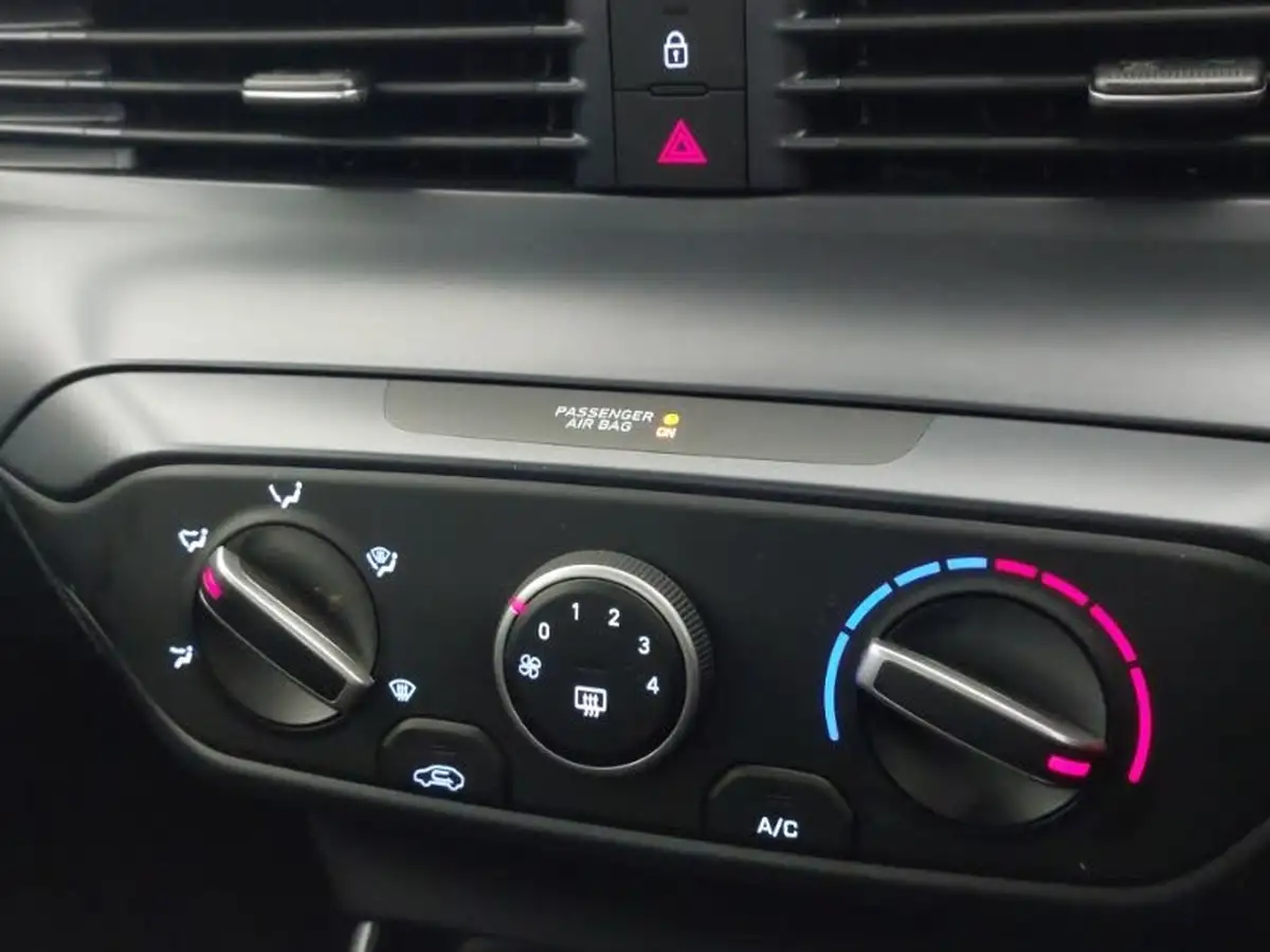 2024-hyundai-i20-10-t-gdi-advance-big-14