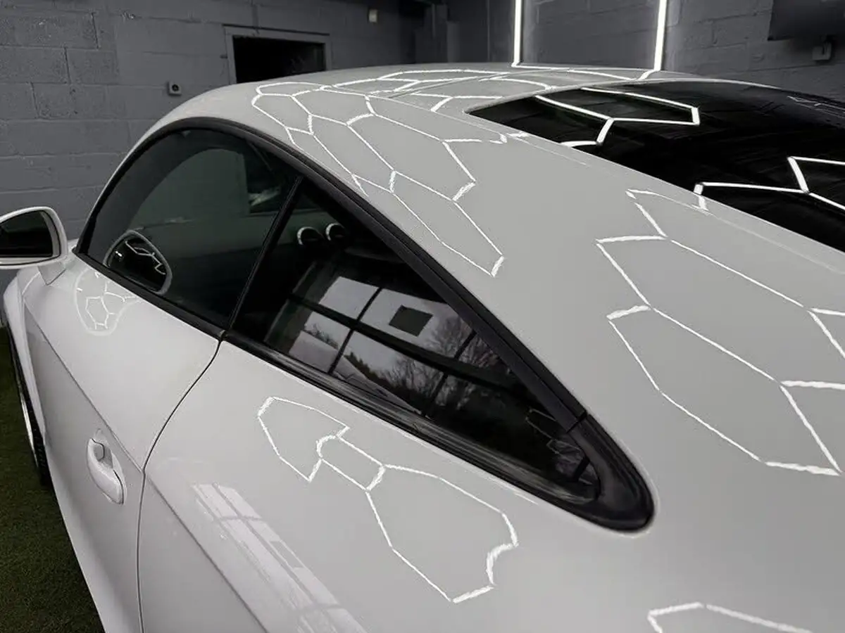 2010-audi-tt-coupe-20-tdi-s-line-big-4
