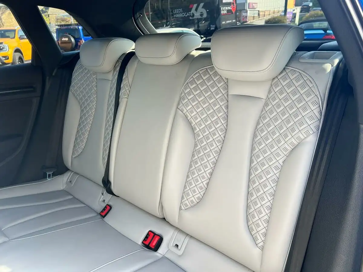 2020-audi-rs3-25-tfsi-sport-edition-sportback-5d-big-14