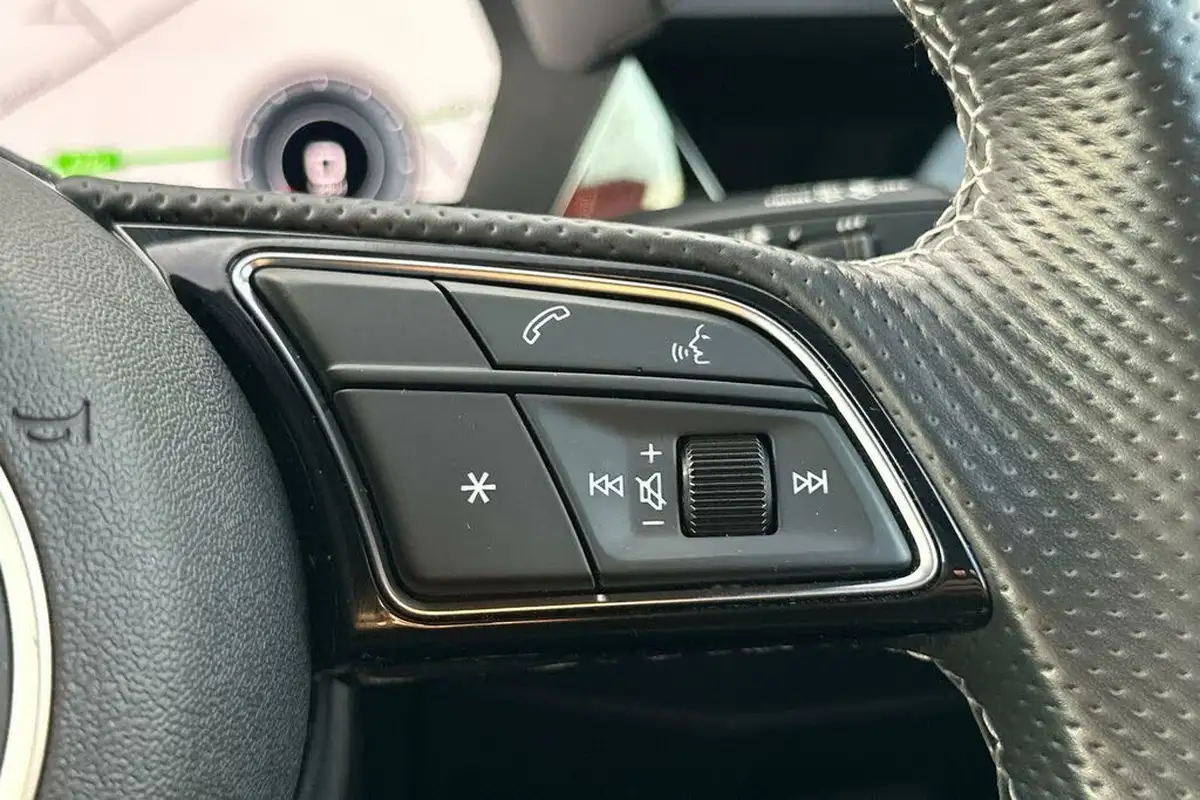 2022-audi-a3-15-35-tfsi-edition-1-sportback-5d-big-41