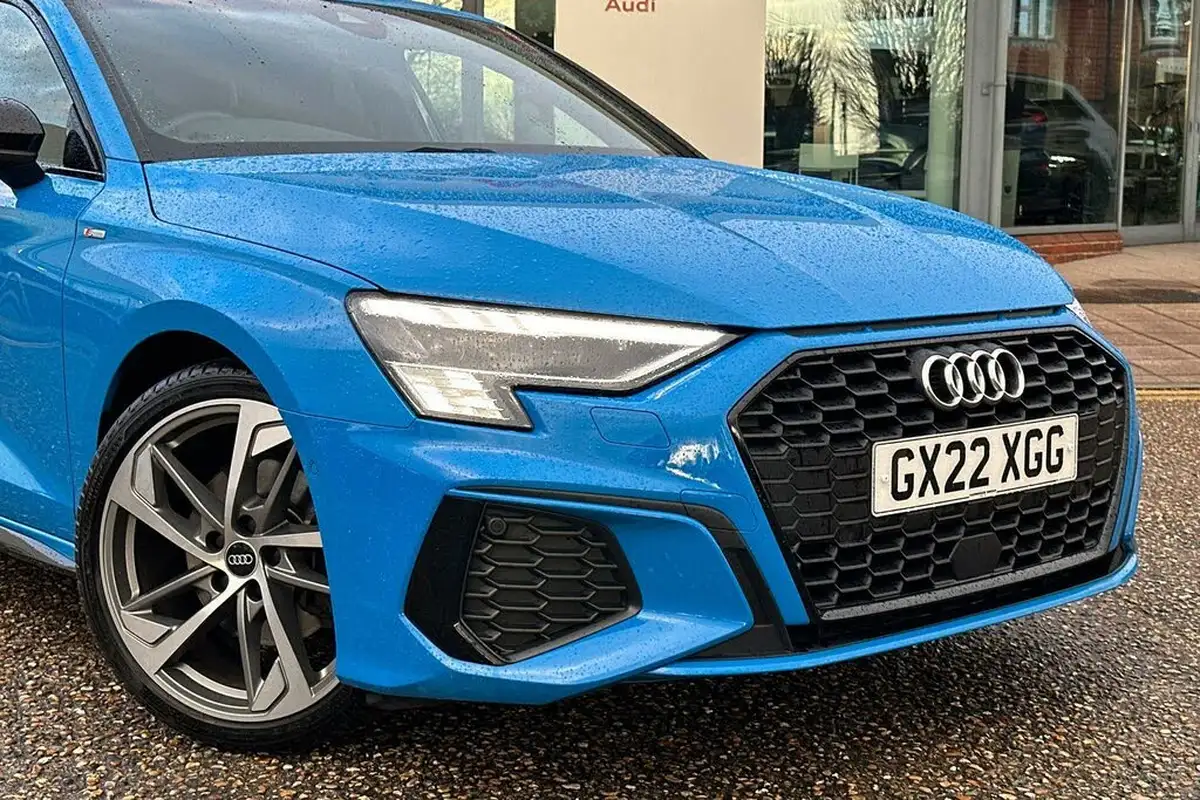 2022-audi-a3-15-35-tfsi-edition-1-sportback-5d-big-17