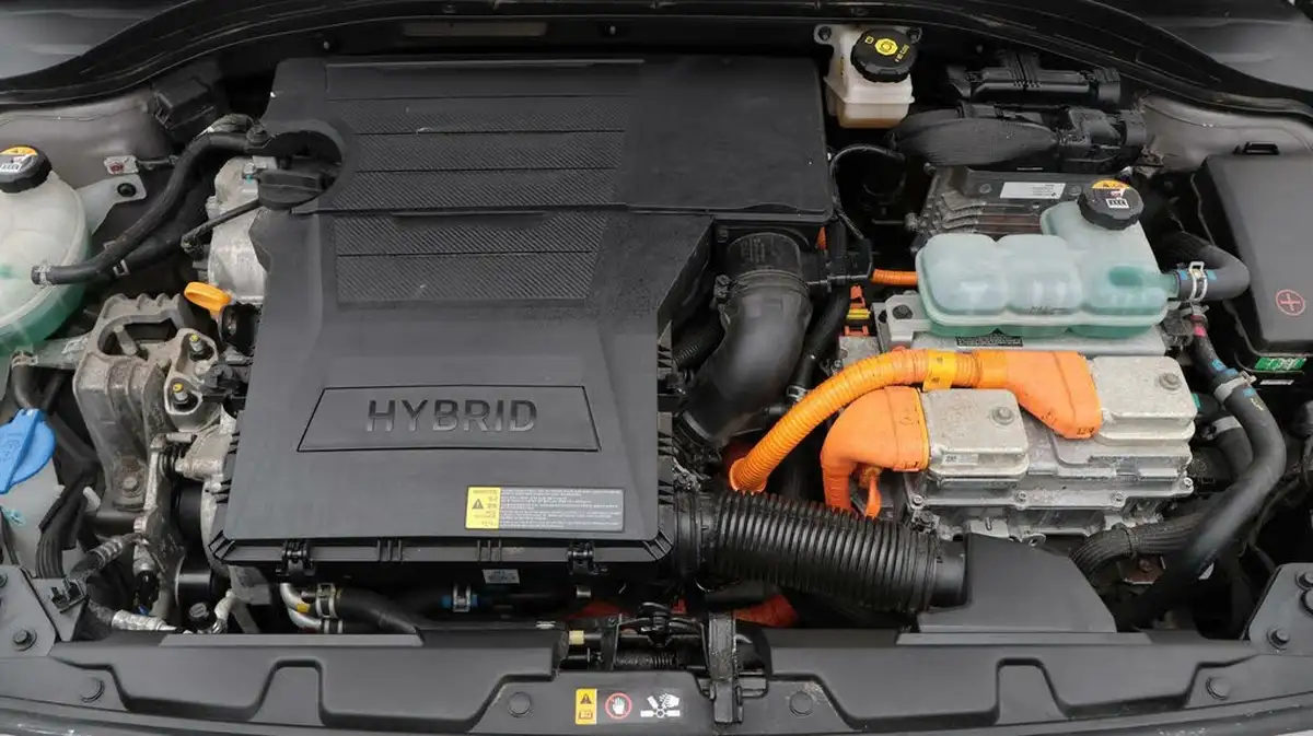 2020-hyundai-ioniq-16-gdi-se-connect-hybrid-big-19